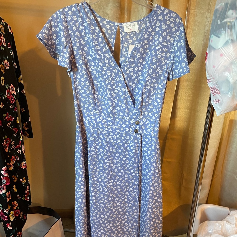 Sienna Sky floral print dress. Size M.